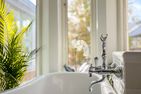  (15) Kristallvilla am See in Schweden - 2 Häuser in einem Paket Smaland - Badewanne im Haupthaus