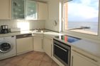  Sandwall 23, Whg. 18, Haus Seeblick Wyk - Moderne Küche mit Meerblick