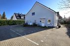  Zaunkönig Kühlungsborn-West - Ostseite des Hauses mit Parkplatz