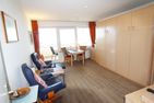 Dünenhof zum Kronprinzen- Seestr. 18, App. 56 Wenningstedt - Wohnzimmer