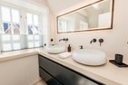  Reethüs Oevenum - Klassik trifft auf Moderne Oevenum - Badezimmer