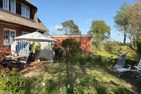 Haus Pesel Ferienwohnung *Reetblick* Norddorf auf Amrum - Gartenblick
