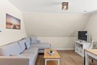 Steinburg   - Dünenstr. 6, App. 5 Wenningstedt - Wohnzimmer