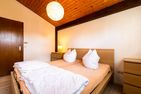 Ferienwohnpark Immenstaad am Bodensee Satteldachhaus (Typ 9) SD 17 Bodensee - Schlafzimmer