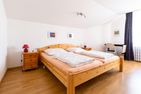 Ferienwohnpark Immenstaad am Bodensee Zwei-Zimmer-Apartment 51/24 Bodensee - Bedroom