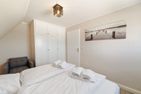 Steinburg   - Dünenstr. 6, App. 5 Wenningstedt - Schlafzimmer