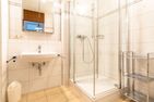 Ferienwohnpark Immenstaad am Bodensee Zwei-Zimmer-Apartment 55/22 Bodensee - Bathroom