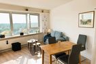  Ferienwohnung Sea View 13.9 im Wikingturm Schleswig - Wohnzimmer
