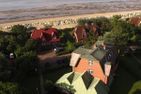  Haus Otto Wohnung 5 Wyk auf Föhr - Der Blick auf das Haus Otto aus der Luft - hier ist die Nähe zum Strand gut ersichtlich.