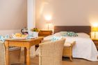  Haus Jungnamen Sand Whg. 14 Wittdün - Schlaf- und Essbereich in der Ferienwohnung Jungnamen Sand 14 in Wittdün auf Amrum