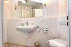 Residenz Rosengrund Rosengrund O3 Büsum - Badezimmer