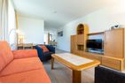 Ferienwohnpark Immenstaad am Bodensee Zwei-Zimmer-Apartment 53/24 Bodensee - Living room