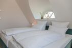  Reetruhe Borgsum - Schlafzimmer