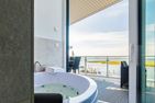  Ferienwohnung Penthouse ''Hafenkrone'' Marina Wendtorf Marina Wendtorf - Poolblick