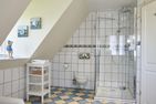  Lunhüs Lucia Dunsum - Badezimmer