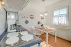  Ferienwohnung Inselnest mit Terrasse & Strandkorb - nur 500 Meter bis zum Strand Koserow - Küche / Küchenzeile