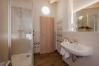 Apartment Brücke mit Garten, Sauna & Hot-Tube - nur 500 Meter zum Strand Heringsdorf - Badezimmer