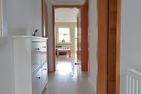  Ferienwohnung *Ose* Wittdün auf Amrum - Korridor mit Blick ins Wohnzimmer der Ferienwohnung Ose in Wittdün auf Amrum