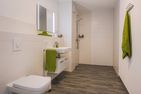  Ferienwohnung Otterhöhle mit Fitness-, Sauna und Kinderspielbereich. Zirchow An der Haffküste - Badezimmer