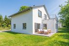  Ferienhaus "Haffhus" mit Balkon, Terrasse und 2 Bädern Achterland - Fassade / Eingang