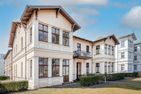 Villa Luna Ferienwohnung Achterdeck nur 50 Meter zum Strand mit Sonnenterrasse Ahlbeck - Fassade / Eingang