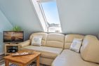  Ferienwohnung Inselzeit auf 2 Etagen mit Strandkorb und Balkon Loddin - Wohnzimmer