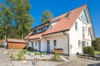  Ferienwohnung Inselzeit auf 2 Etagen mit Strandkorb und Balkon Loddin - Fassade / Eingang