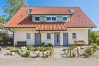  Ferienwohnung Inselzeit auf 2 Etagen mit Strandkorb und Balkon Loddin - Fassade / Eingang