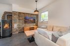  Ferienhaus Wiesenblick mit Kamin, Terrasse, Badewanne und Dusche Korswandt - Wohnzimmer
