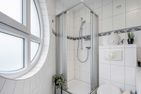  Ferienwohnung Nordwind mit Badewanne, Dusche und Terrasse Heringsdorf - Badezimmer