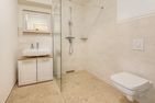  Ferienwohnung Aurelia mit großer Sonnenterrasse, WLAN und Parkplatz Zirchow An der Haffküste - Badezimmer