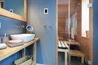  Störtebekers Reethus mit Sauna, Kamin und Terrasse Loddin - Badezimmer