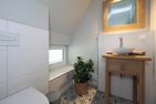 Störtebekers Reethus mit Sauna, Kamin und Terrasse Loddin - Badezimmer