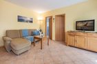  Ferienwohnung Sonnenblick mit Balkon und nur 800 m zum Strand Ückeritz - Wohnzimmer