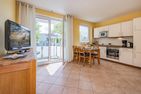  Ferienwohnung Sonnenblick mit Balkon und nur 800 m zum Strand Ückeritz - Wohnzimmer