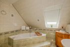  Ferienwohnung Strandlerche mit Balkon, Badewanne und Dusche Ahlbeck - Badezimmer