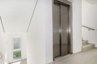  Ferienwohnung Ostseetraum nur 800 m zum Strand mit Balkon Kölpinsee - Fassade / Eingang