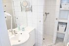  Ferienwohnung "Wasserrose" Schönberger Strand Kieler Förde - Badezimmer