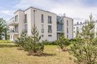  Ferienwohnung Haff & Herz mit Balkon, Freizeit- und Kinderspielbereich Zirchow An der Haffküste - Fassade / Eingang