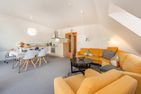  Ferienwohnung Thusnelda mit Balkon und nur 500 m zum Strand Bernsteinbäder - Wohnzimmer