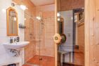  Ferienhaus Rad Kapitän direkt am See mit Sauna und Terrasse Heringsdorf - Badezimmer