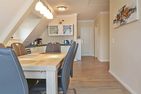 Uns Schilfhus App. Atelier mit großen Balkon und nur 100 m zum Strand Heringsdorf - Wohnzimmer