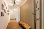  Ferienwohnung Ostseebude mit Balkon und nur 800 m zum Strand Kölpinsee - Fassade / Eingang