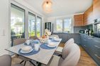  Ferienwohnung Haffmuschel mit Terrasse, Sauna- & Freizeitbereich Zirchow An der Haffküste - Küche / Küchenzeile
