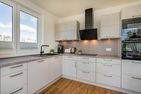  Ferienwohnung Goldfisch mit Balkon, Wellness- und Kinderspielbereich Zirchow An der Haffküste - Küche / Küchenzeile