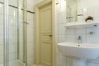Villa Sonnenfrieden Villa Sonnenfrieden 01 Ostseebad Ahrenshoop - Badezimmer