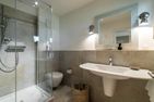 Hof Zeesenblick Hof Zeesenblick 01 Ostseebad Wustrow - Badezimmer