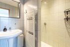 Ferienhaus Glockenstraße Ferienwohnung Ostseehöhe Appartement 2 Scharbeutz - Badezimmer