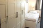  Ferienwohnung *Meeresleuchten* Wittdün auf Amrum - Schlafzimmer 1 der Ferienwohnung Meeresleuchten in Wittdün auf Amrum