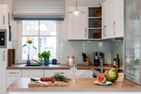  Ferienhaus Schilfrohrsänger 18 Fuhlendorf - Küche / Küchenzeile